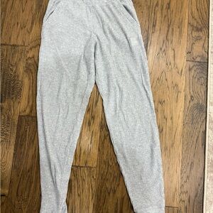 ALO Yoga Muse sweatpants
